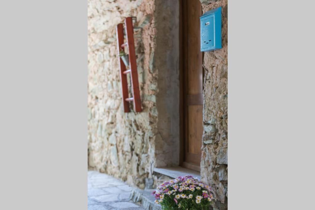 La Casa Di Sandra A Noli Vila Exterior foto
