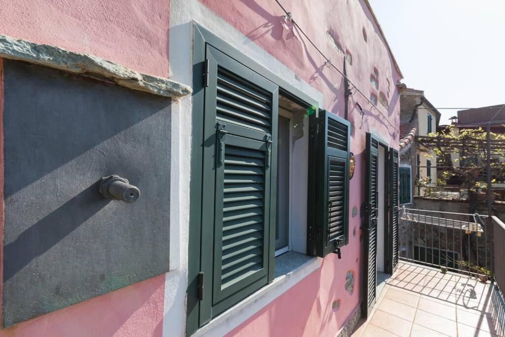 La Casa Di Sandra A Noli Vila Exterior foto