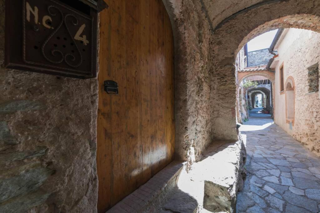 La Casa Di Sandra A Noli Vila Exterior foto