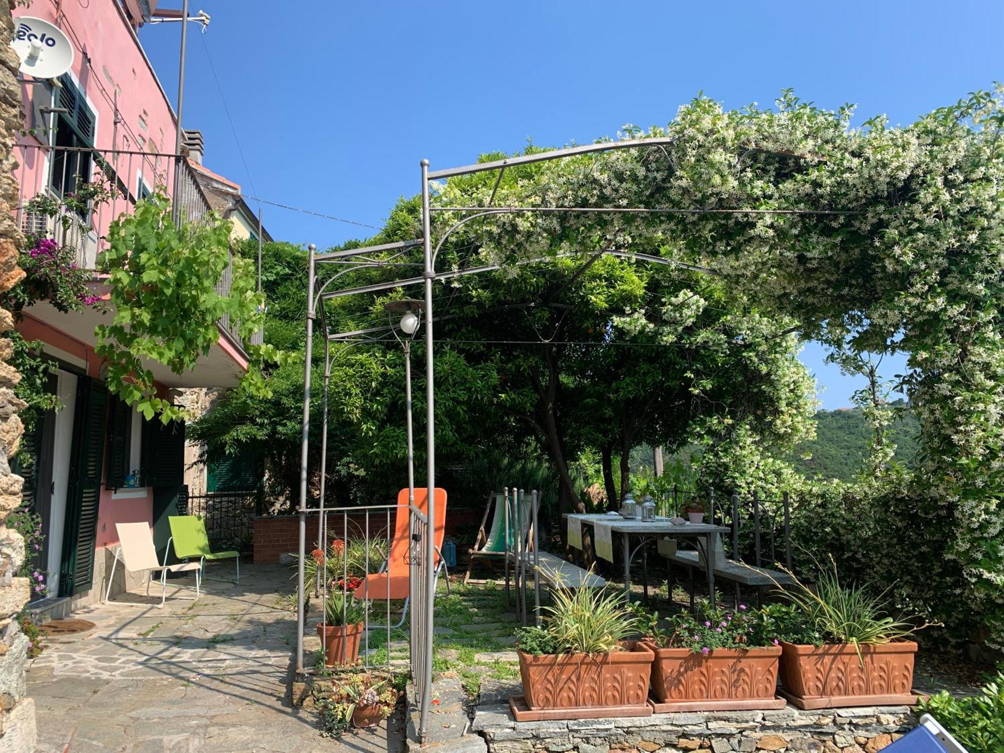 La Casa Di Sandra A Noli Vila Exterior foto